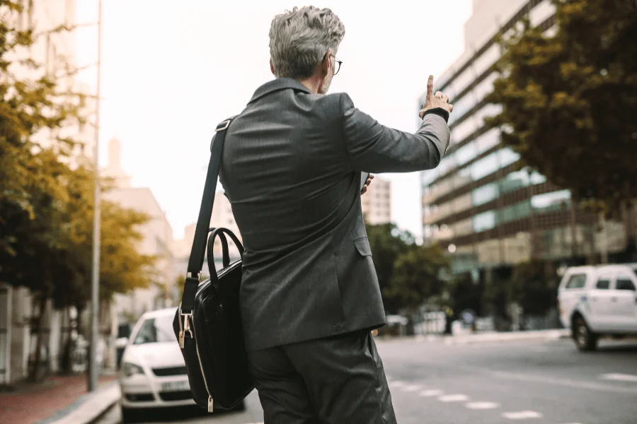 Réserver un taxi par téléphone en France